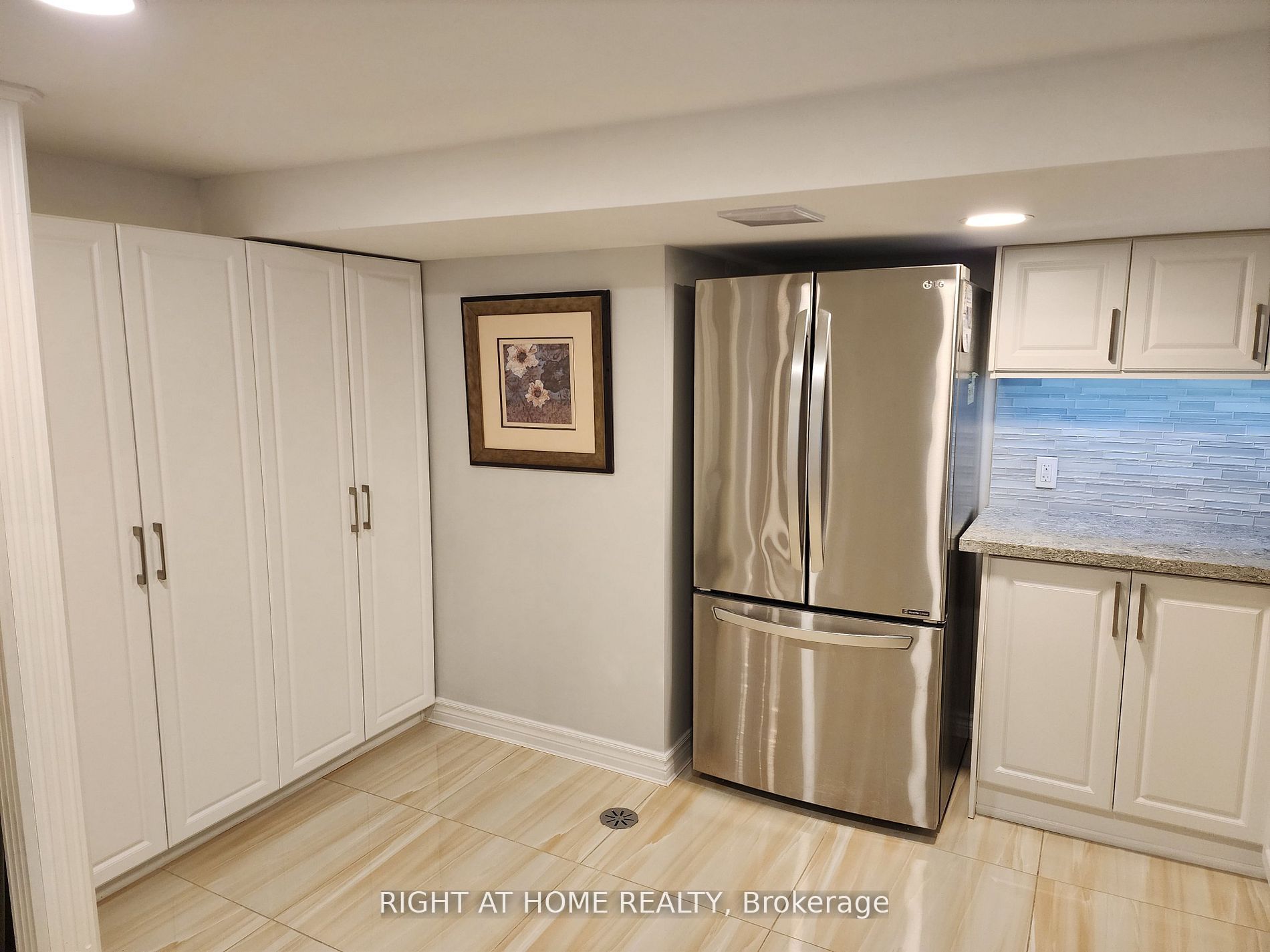 393 Bristol Road E Bsmt