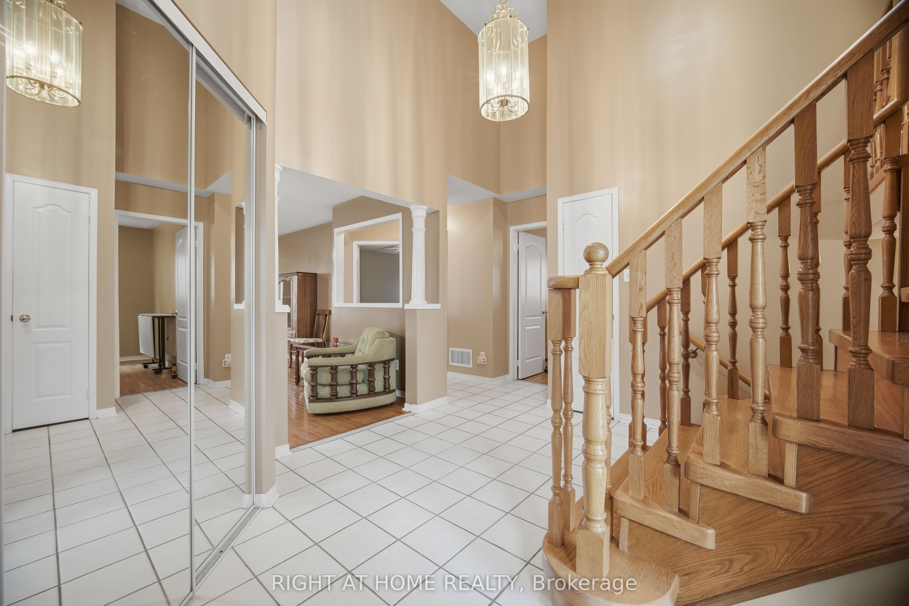 6113 Maple Gate Circle