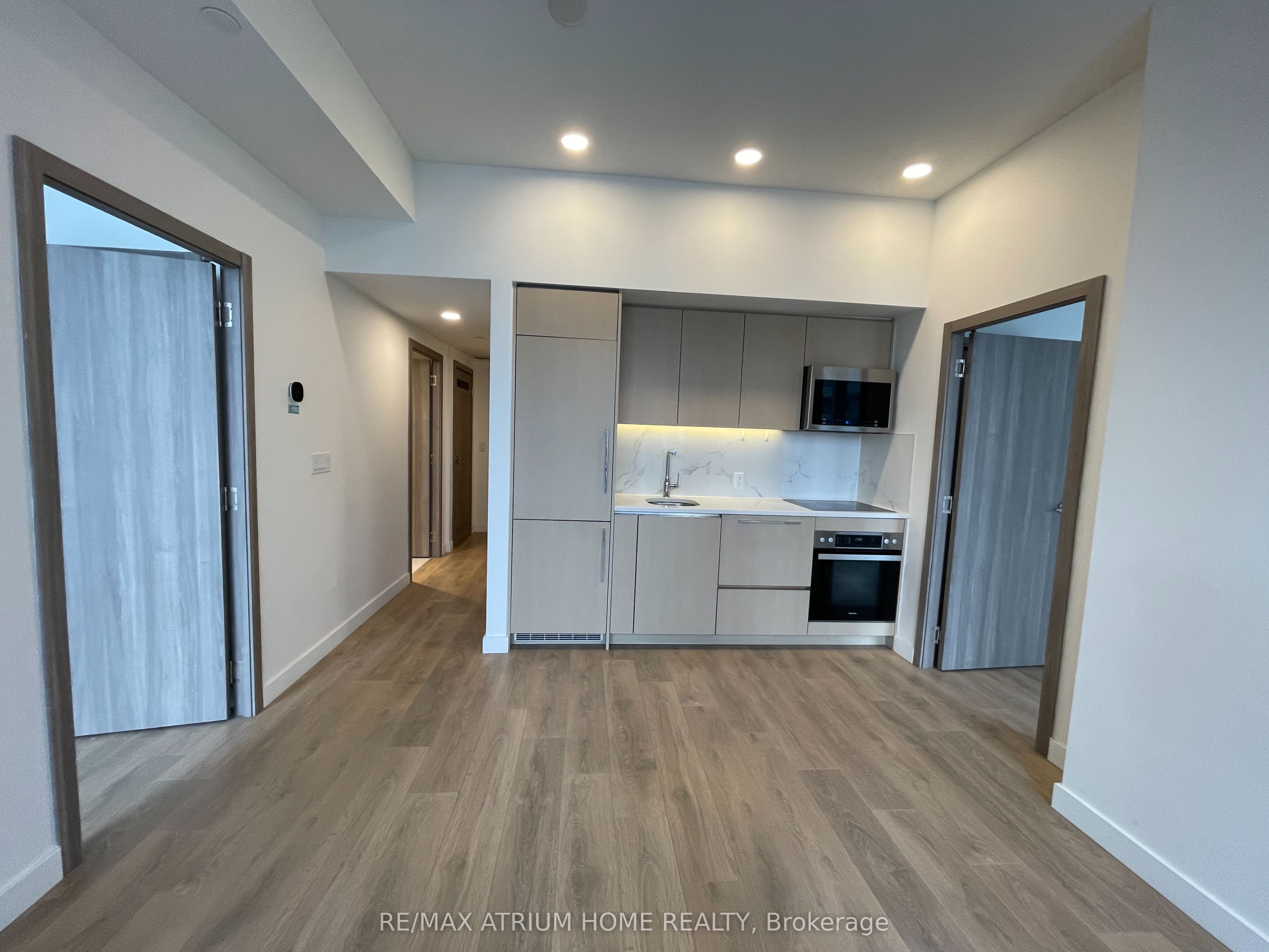 38 Widmer Street 2208