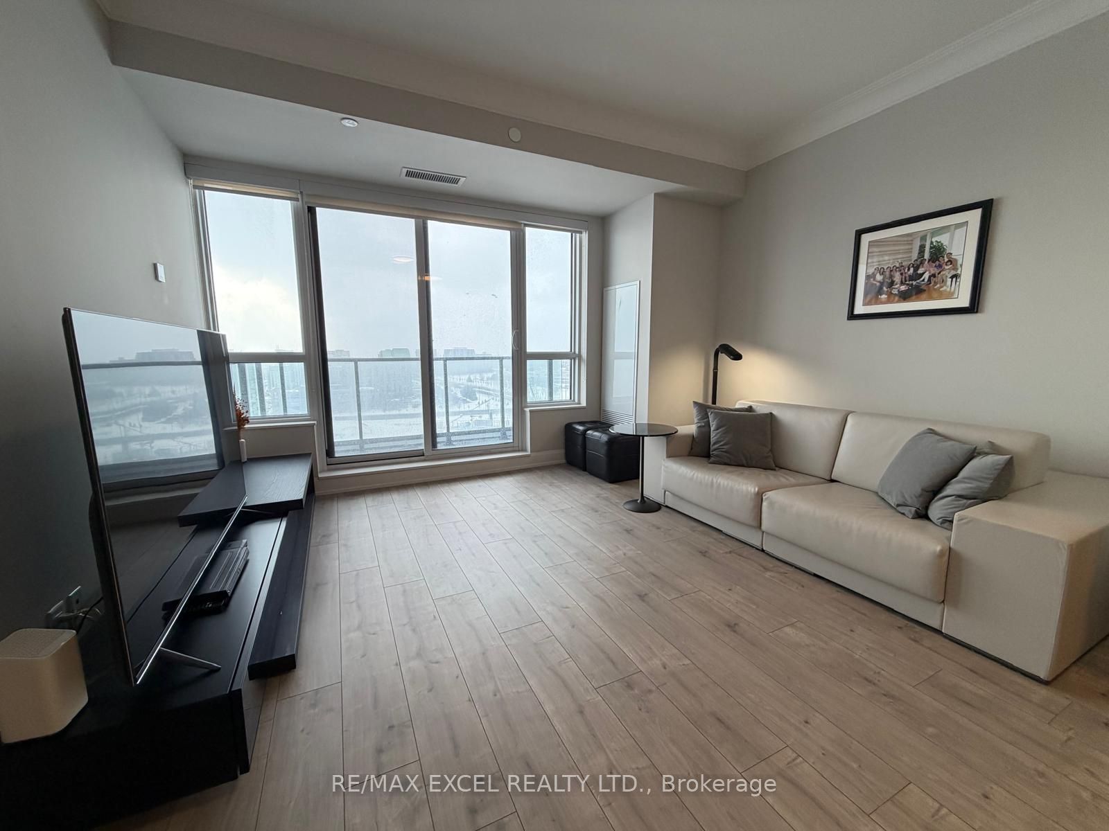 8 Water Walk Drive 2005