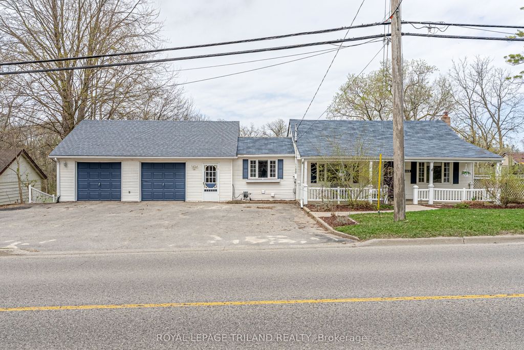 Photo of 3868 Hamilton Road, Thames Centre, ON N0L 1G2 (MLS # X13032324)