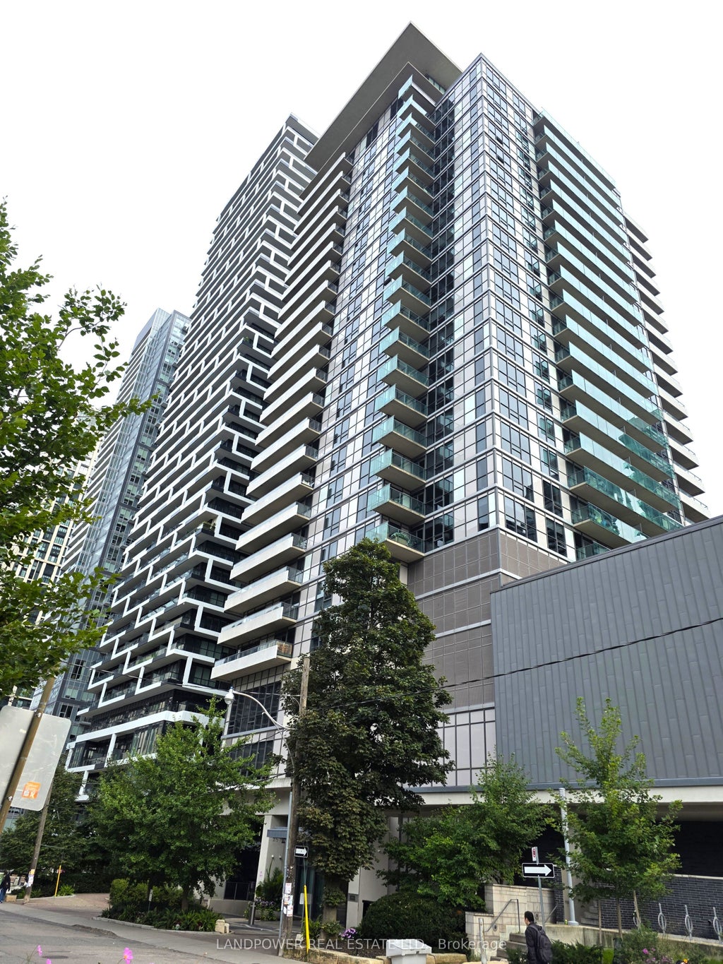 Photo of 25 Broadway Avenue #906, Toronto, ON M4P 1T7 (MLS # C13818724)