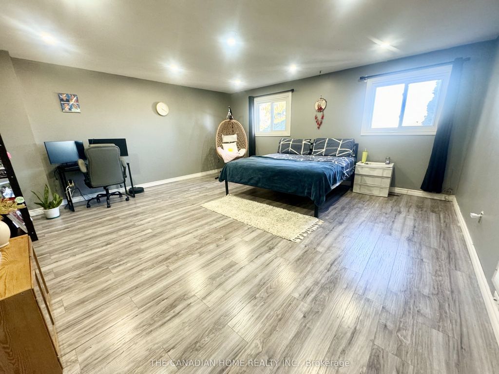 Photo of 197 Johnson Street, Barrie, ON L4M 5Y9 (MLS # S13046066)