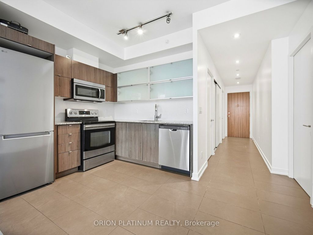 Photo of 170 Fort York Boulevard #2111, Toronto, ON M5V 0E6 (MLS # C12782770)