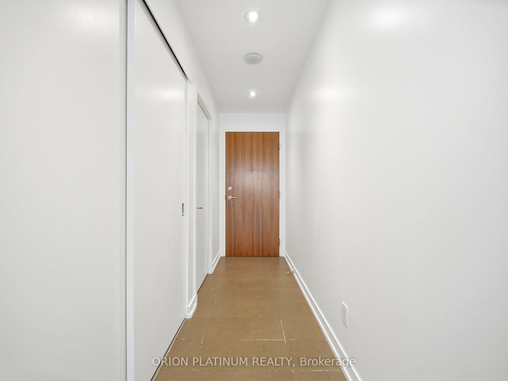 Photo of 170 Fort York Boulevard #2111, Toronto, ON M5V 0E6 (MLS # C12782770)