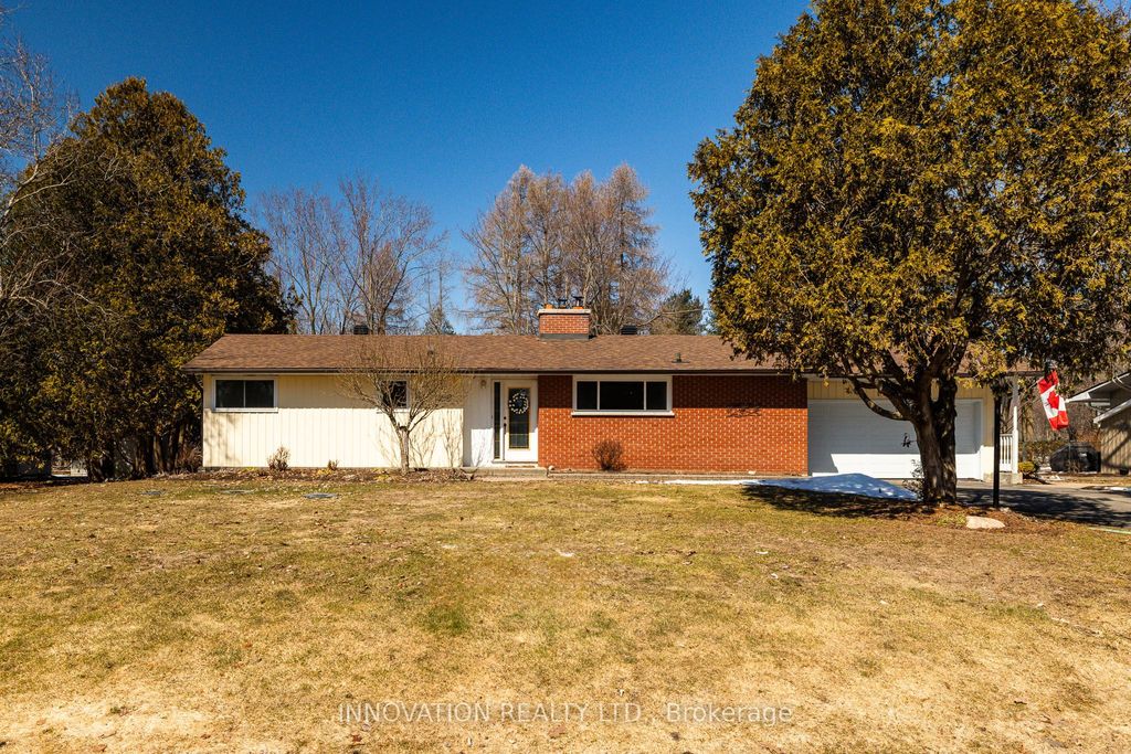 Photo of 1303 Fairway Drive, Manotick - Kars - Rideau Twp and Area, ON K4M 1B3 (MLS # X12932650)