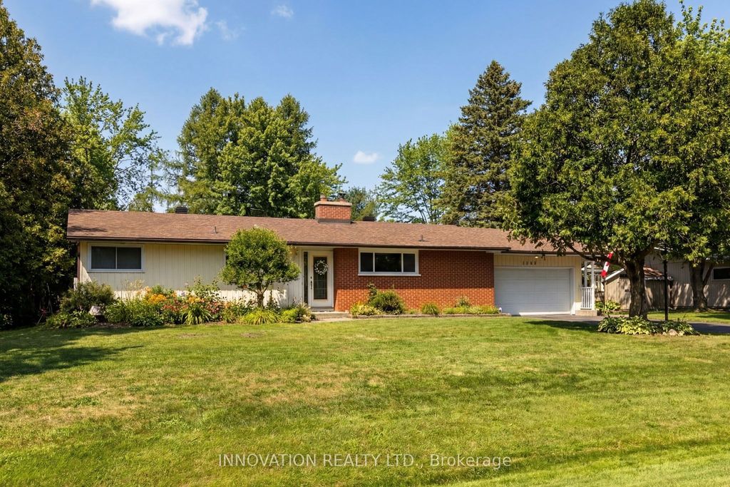 Photo of 1303 Fairway Drive, Manotick - Kars - Rideau Twp and Area, ON K4M 1B3 (MLS # X12932650)