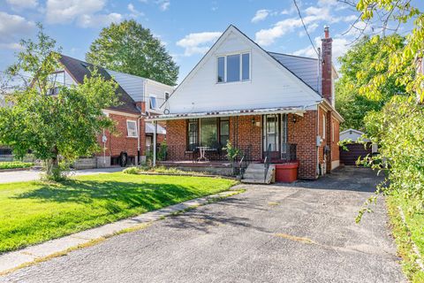 Photo of 28 Lynvalley Crescent, Toronto, ON M1R 2V3 (MLS # E12727824)