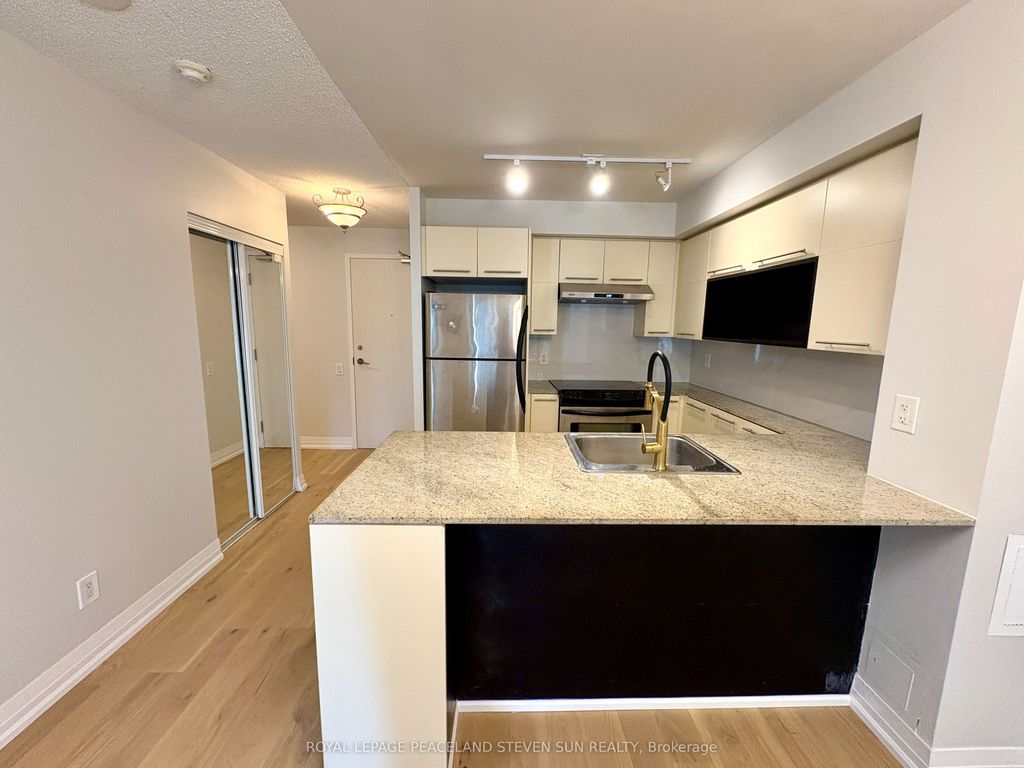 Photo of 25 Carlton Street #326, Toronto, ON M5B 1L4 (MLS # C12596332)