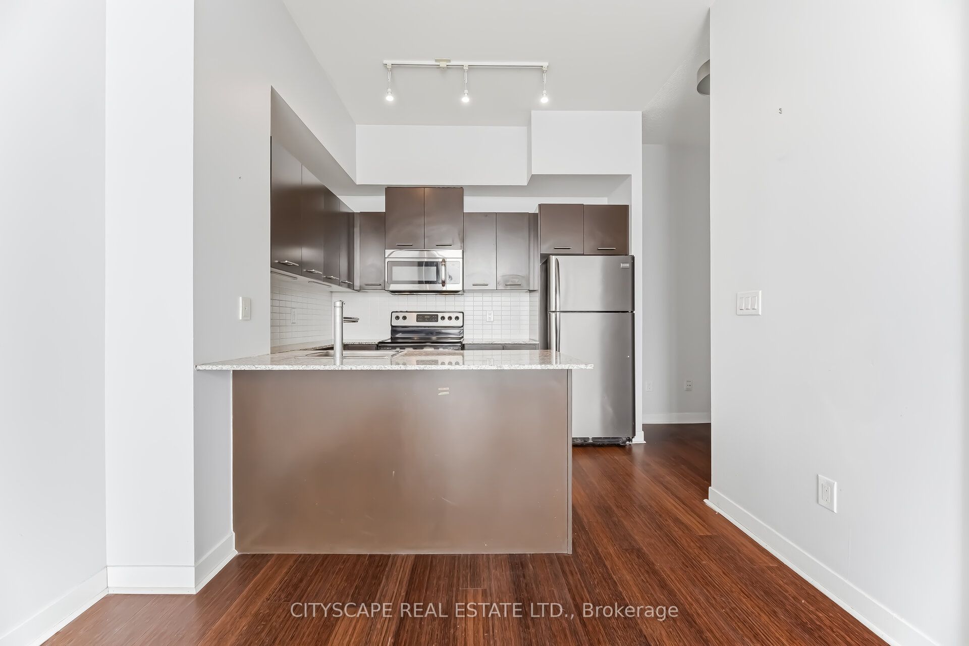 360 Square One Drive 3212