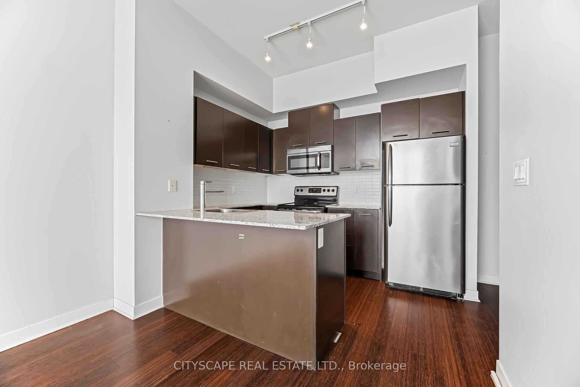 360 Square One Drive 3212