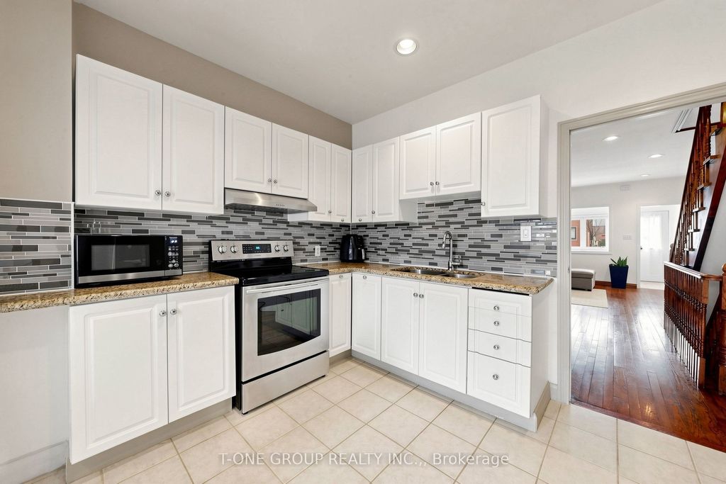 Photo of 41 Madelaine Avenue, Toronto, ON M1L 2X6 (MLS # E13122592)
