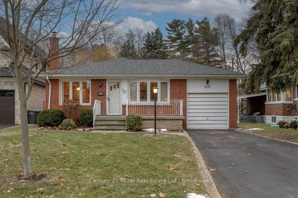 Photo of 1540 Trotwood Avenue, Mississauga, ON L5G 3Z9 (MLS # W12699292)