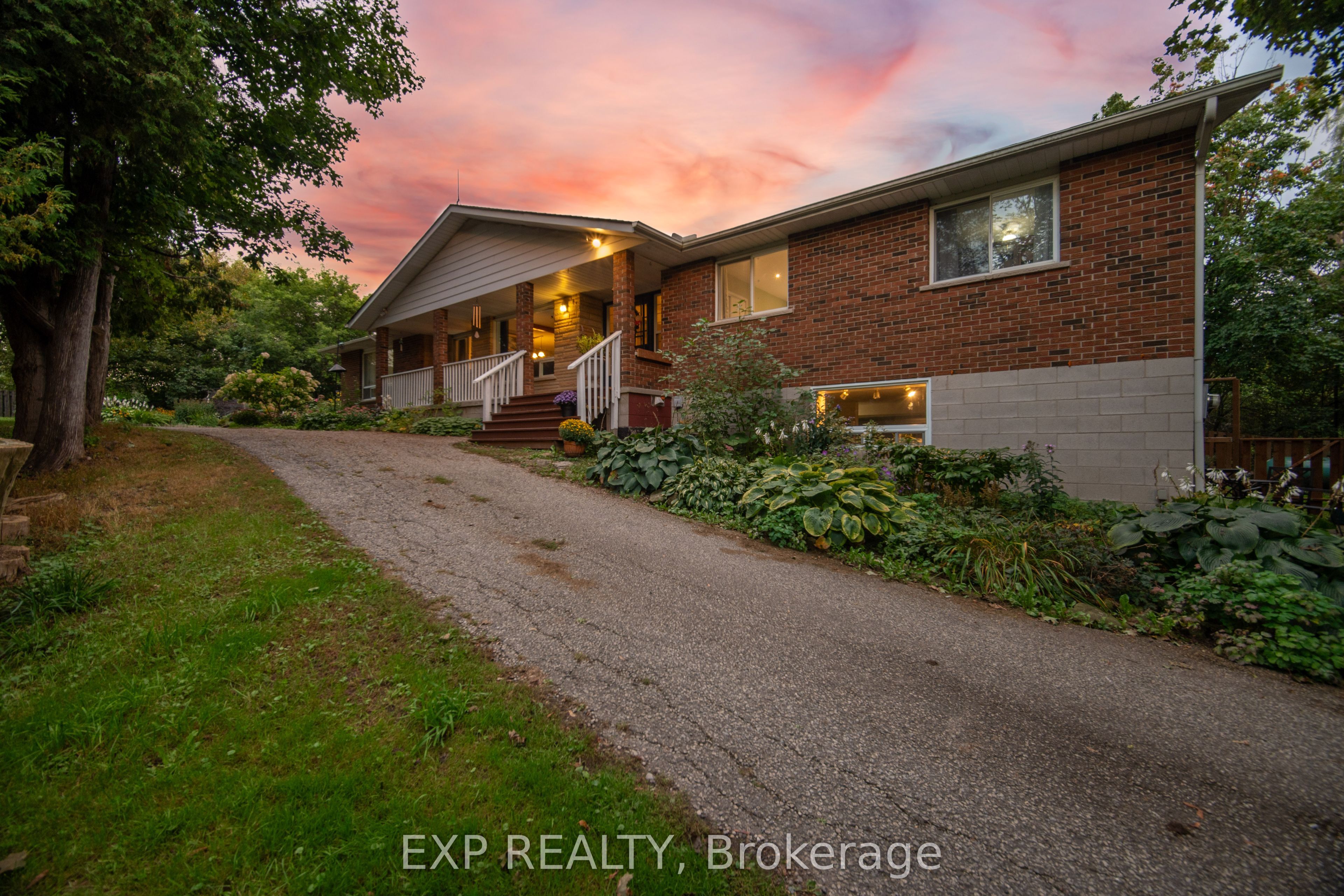 14367 Trafalgar Road N