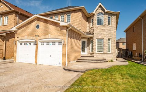 5615 Heatherleigh Avenue Legal Bsmt Mississauga ON L5V 2V7