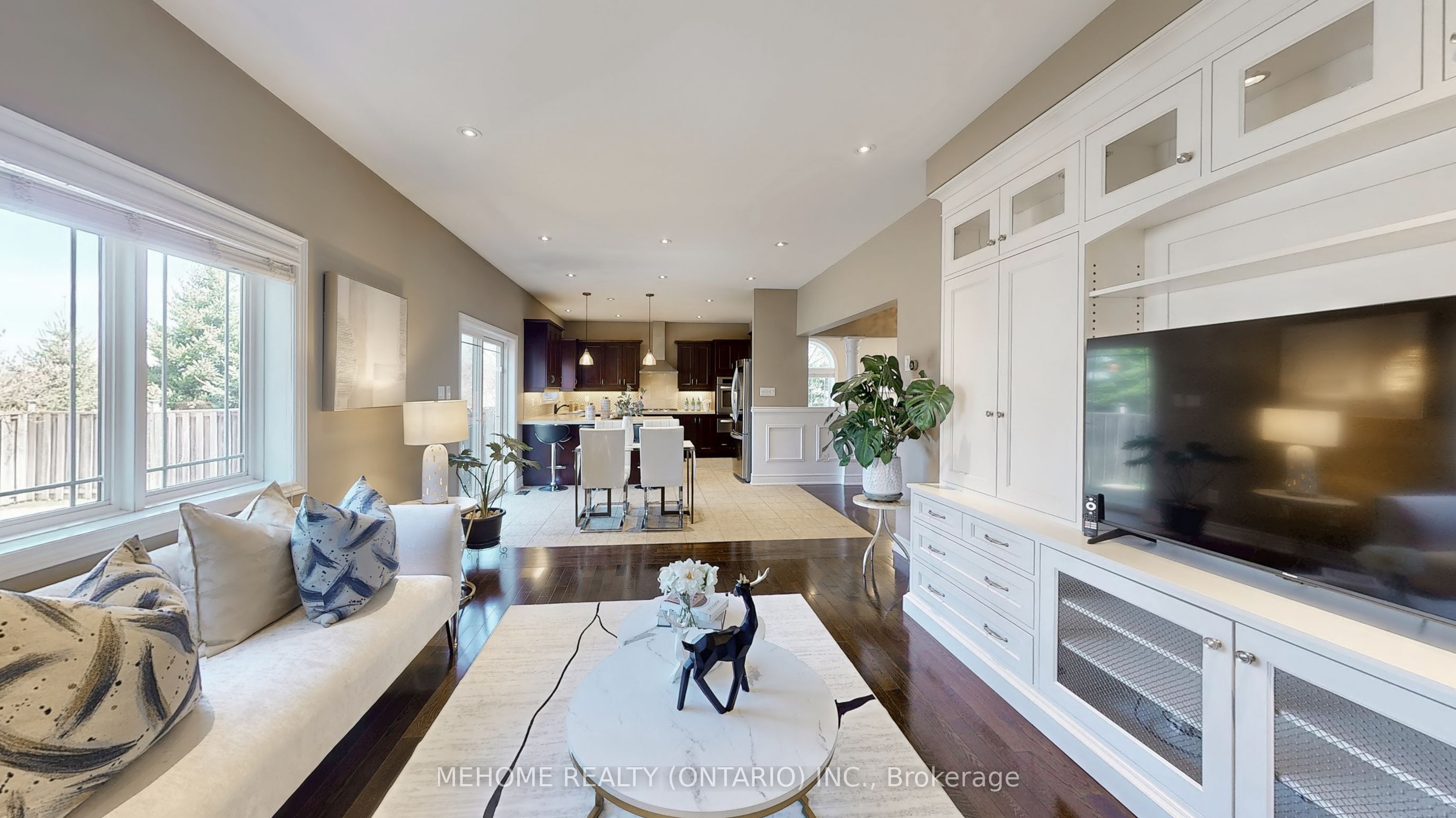 1143 Quaker Trail