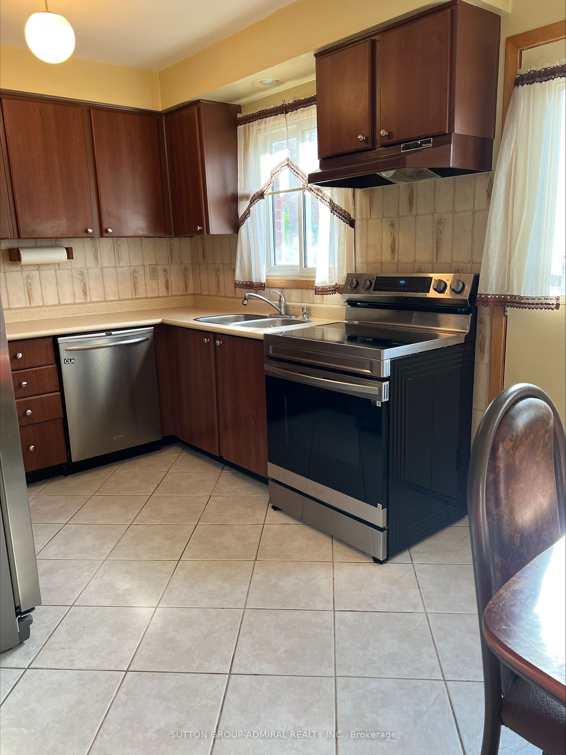 14 Prairie Dunes Place