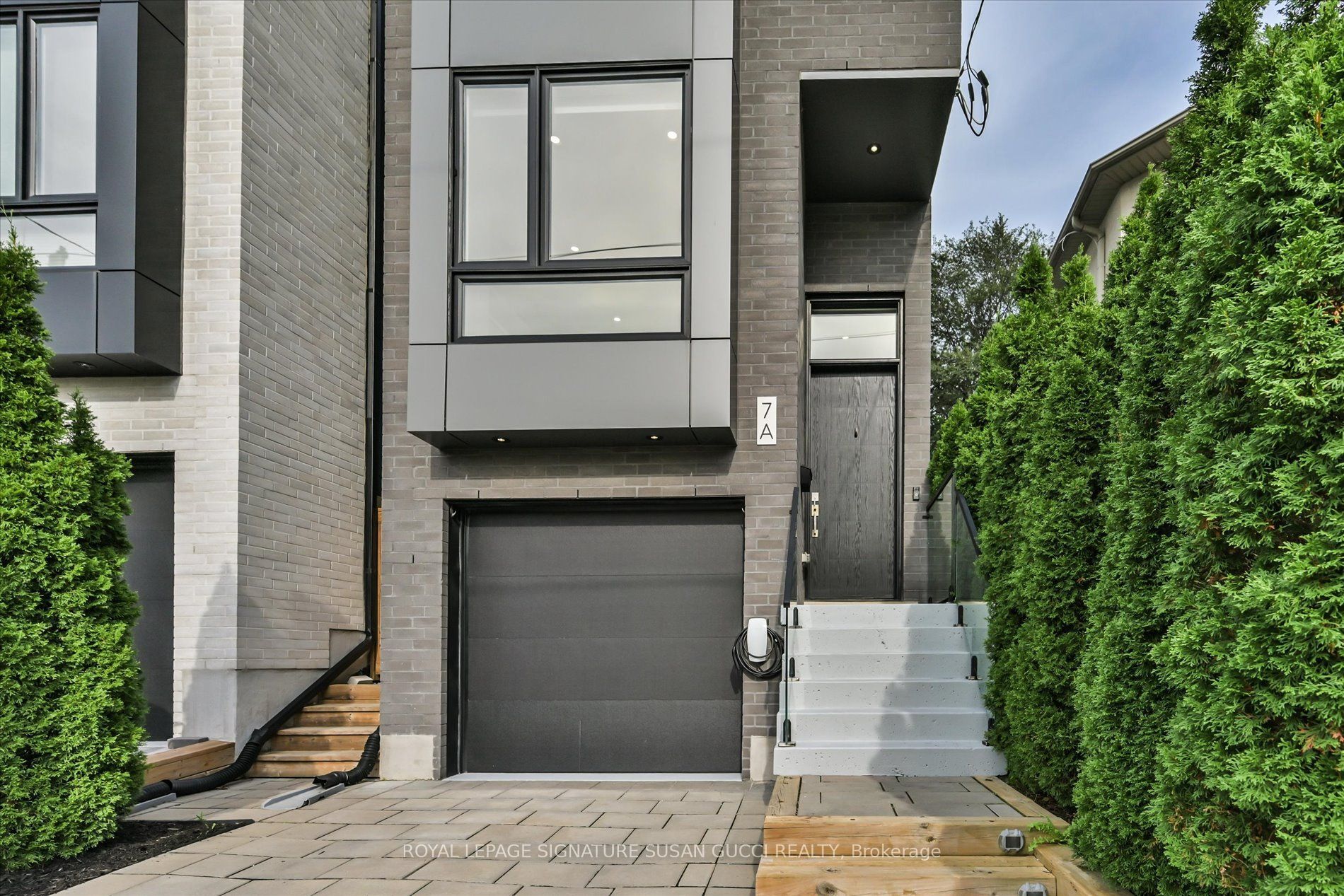 7A Everett Crescent