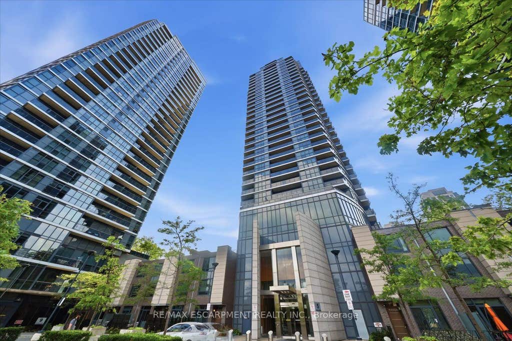 Photo of 5 Valhalla Inn Road #2204, Toronto, ON M9B 0B1 (MLS # W13664330)