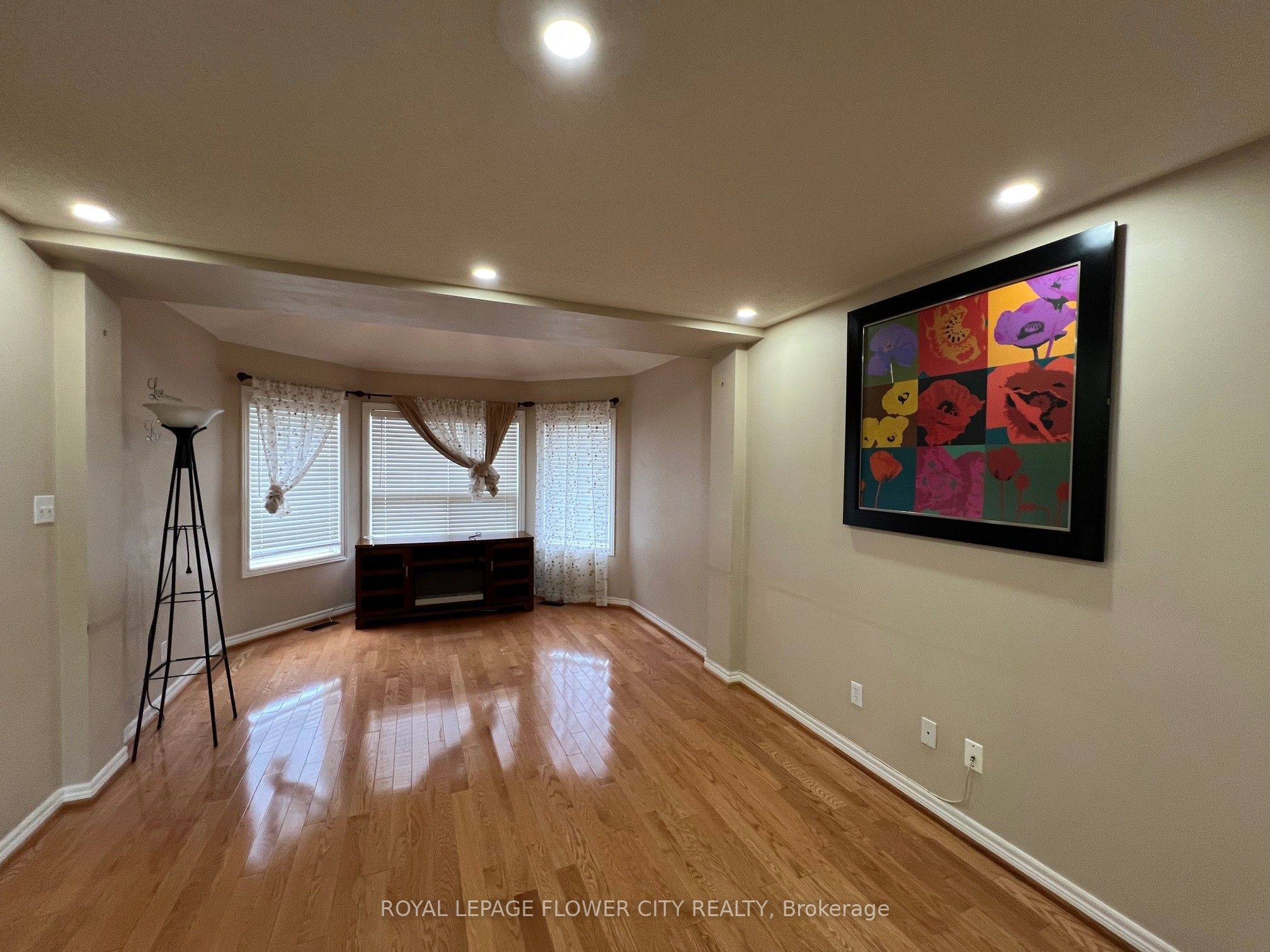 7279 Village Walk N/A