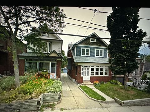88 Deforest Road Toronto ON M6S 1J4