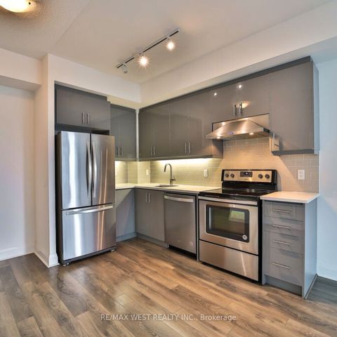 17 Zorra Street 501 Toronto ON M8Z 0C8