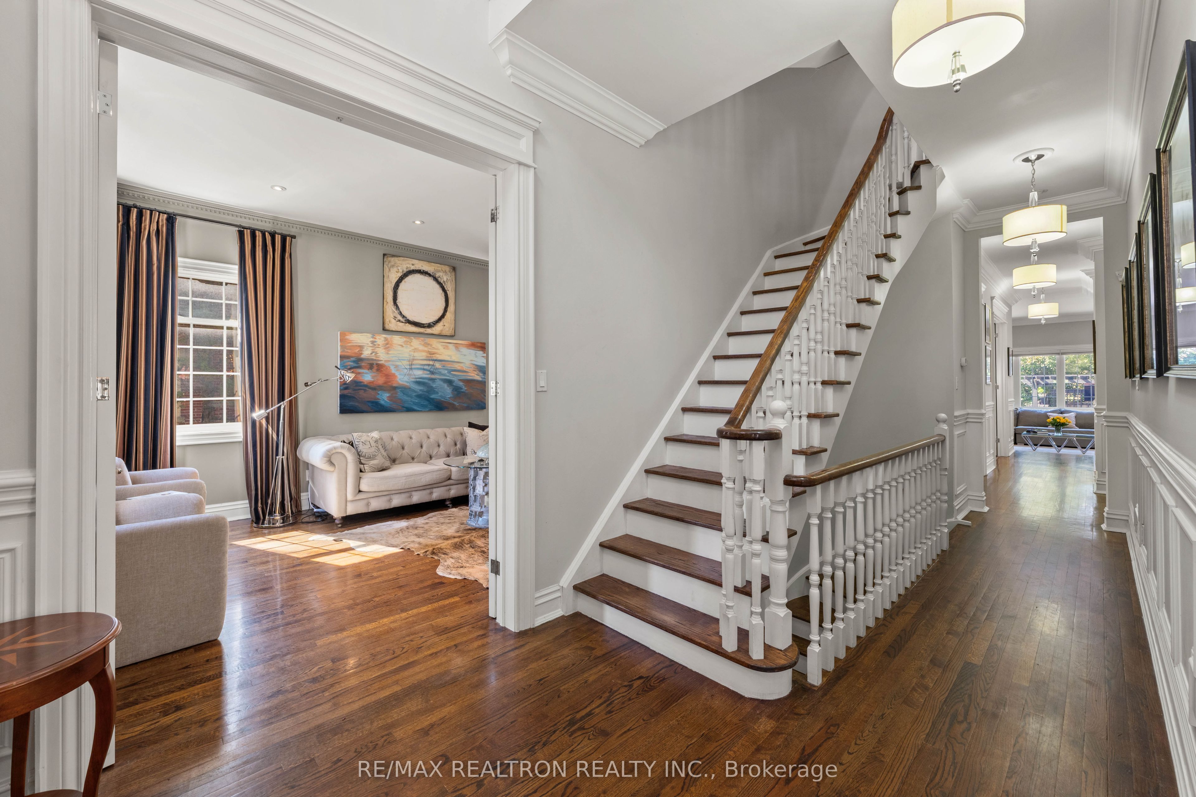 6 Oatlands Drive