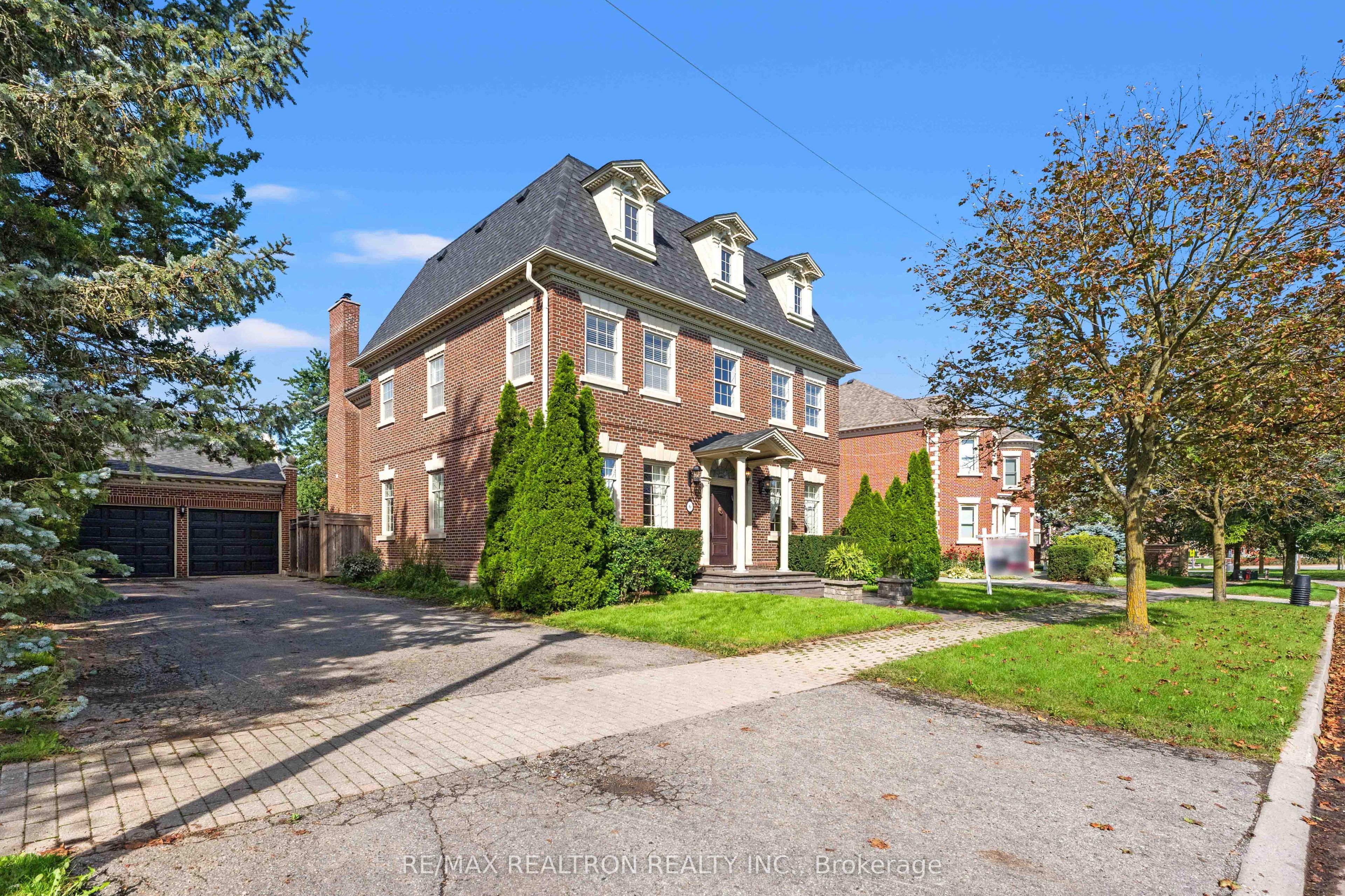 6 Oatlands Drive