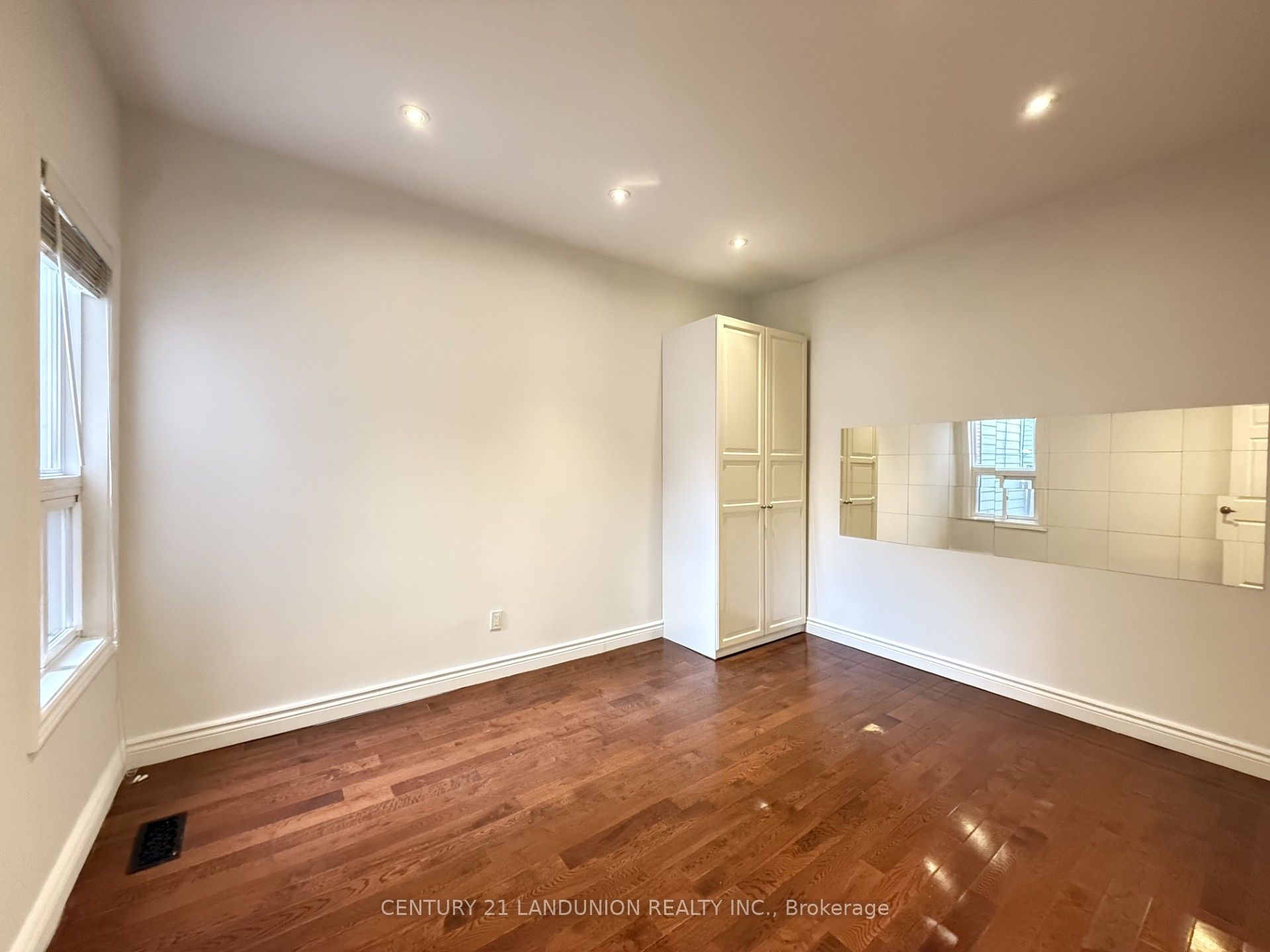 457 Ossington Avenue