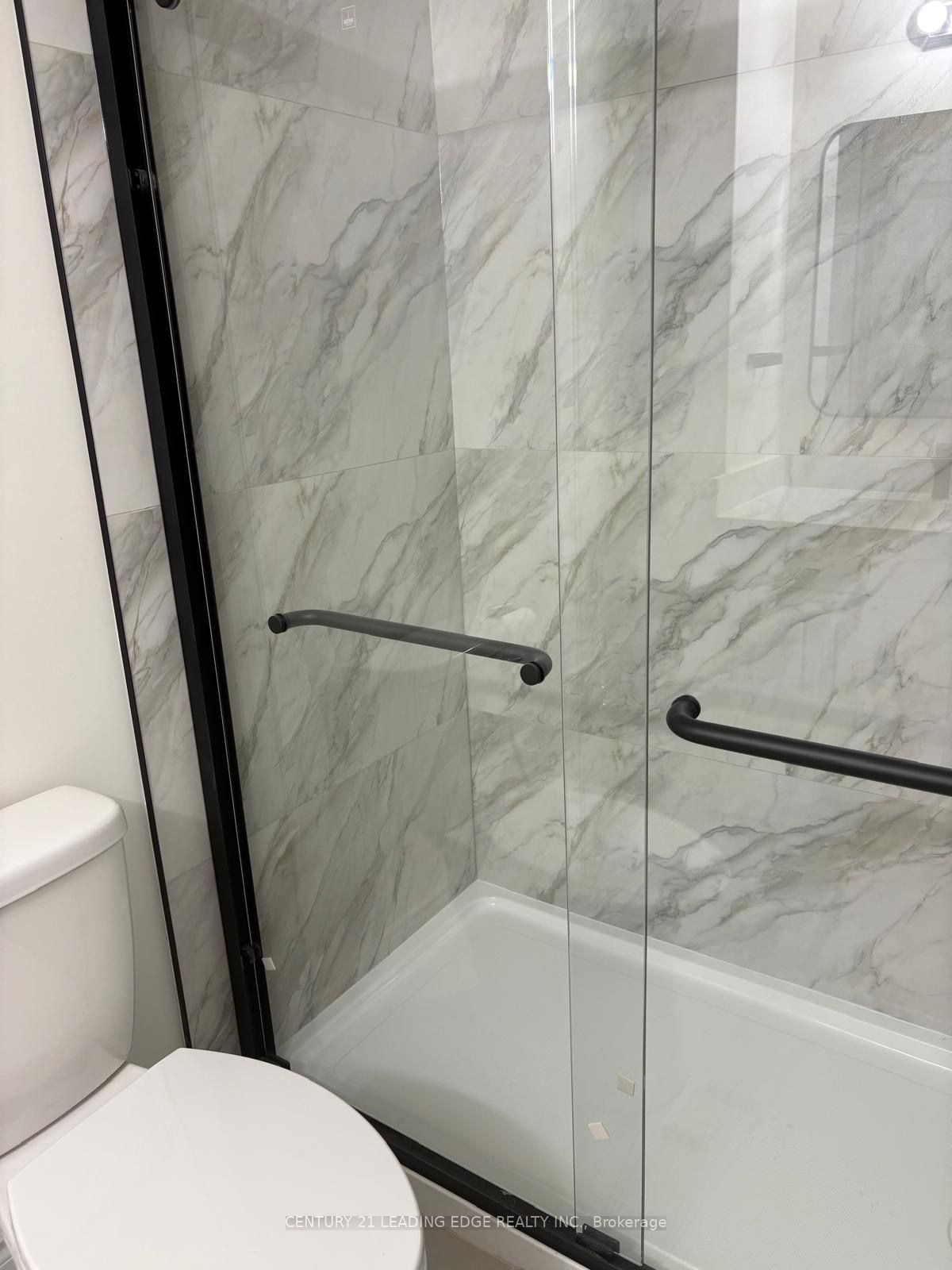 968 Summerbreeze Court