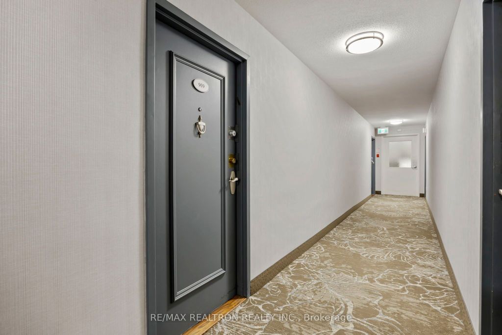 Photo of 155 Marlee Avenue #909, Toronto, ON M6B 4B5 (MLS # W12634320)