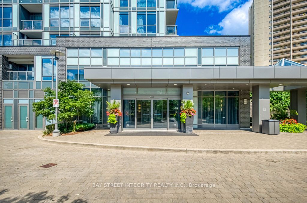 Photo of 18 Graydon Hall Drive #909, Toronto, ON M3A 2Z9 (MLS # C13582450)