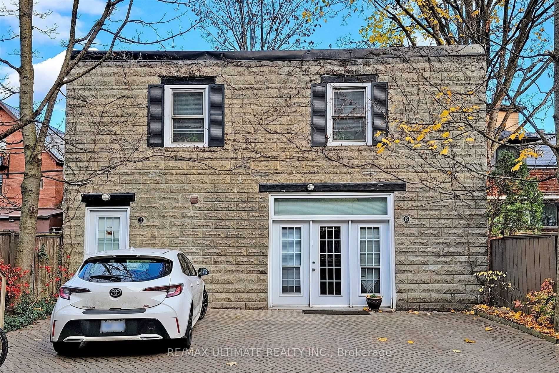 93 Spadina Road
