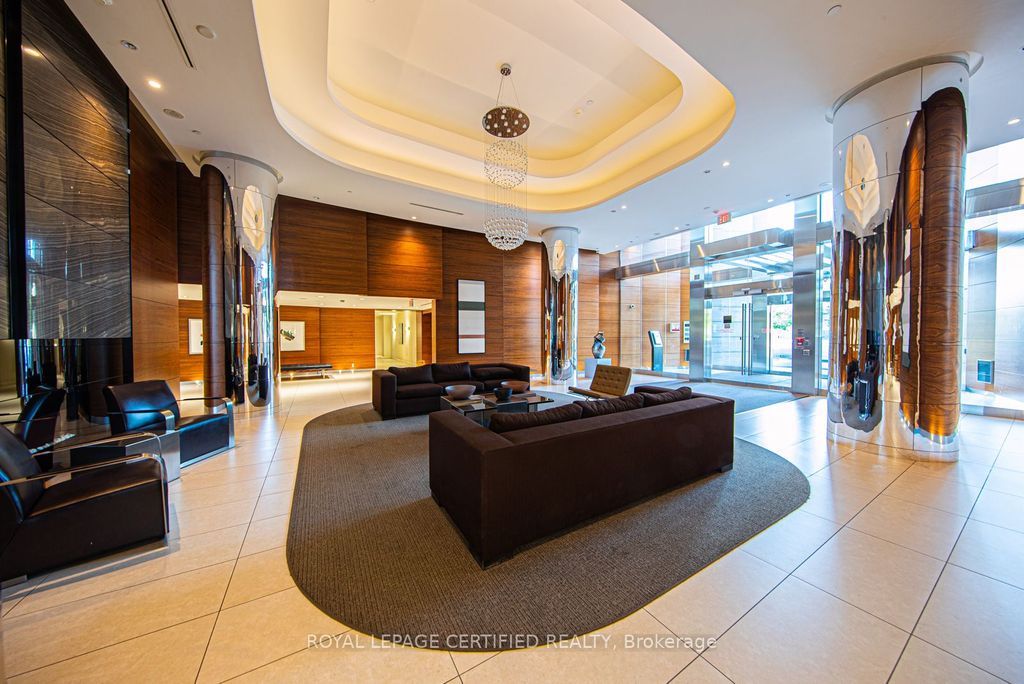 Photo of 5 Valhalla Inn Road #809, Toronto, ON M9B 0B1 (MLS # W13050546)
