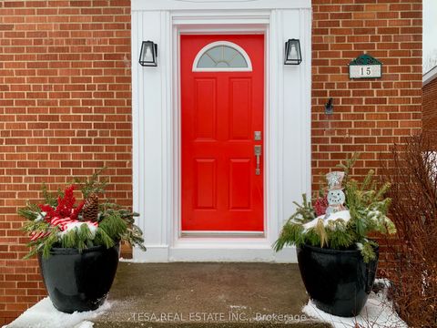 15 Downing Street Toronto ON M9B 1E9