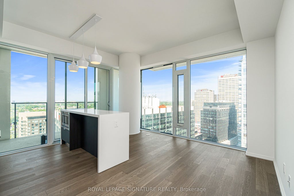 Photo of 5 Soudan Avenue #2811, Toronto, ON M4S 0B1 (MLS # C13545920)