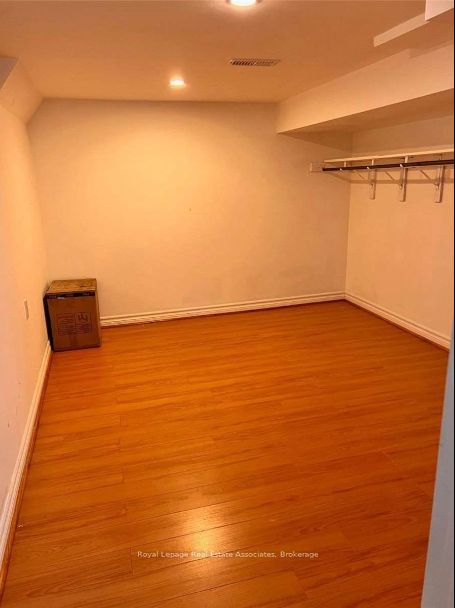 11 Zeng Cheng Drive