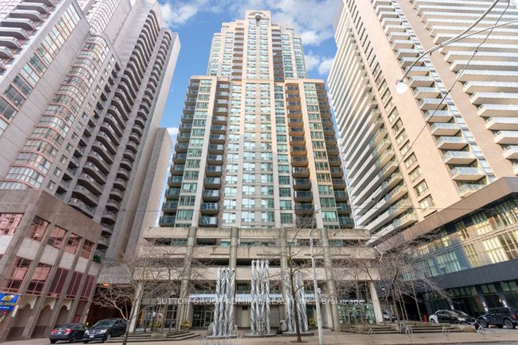 Photo of 750 Bay Street #1108, Toronto, ON M5G 1N6 (MLS # C12091038)