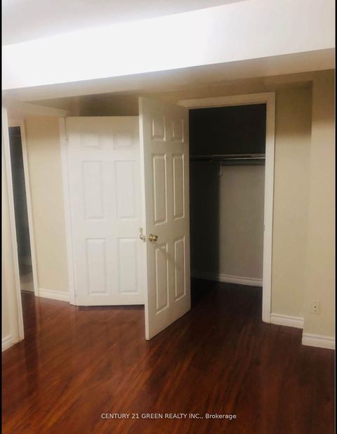 5623 Whitehorn Avenue BSMT Mississauga ON L5V 2H1