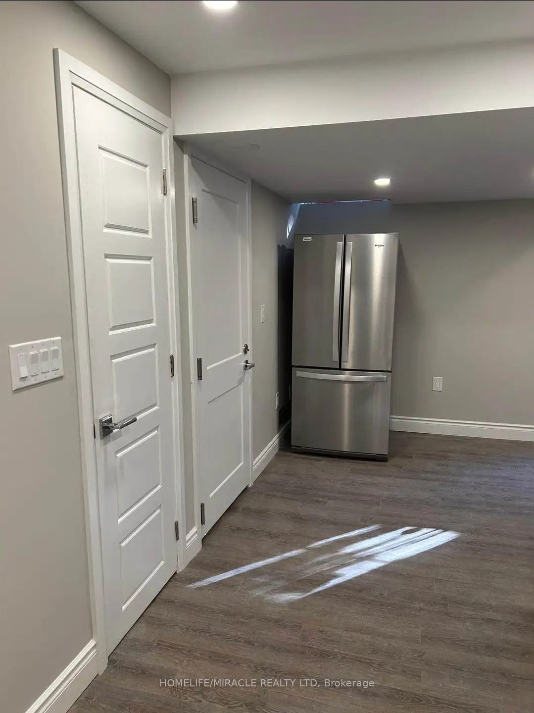 851 LAURIER Avenue BSMNT