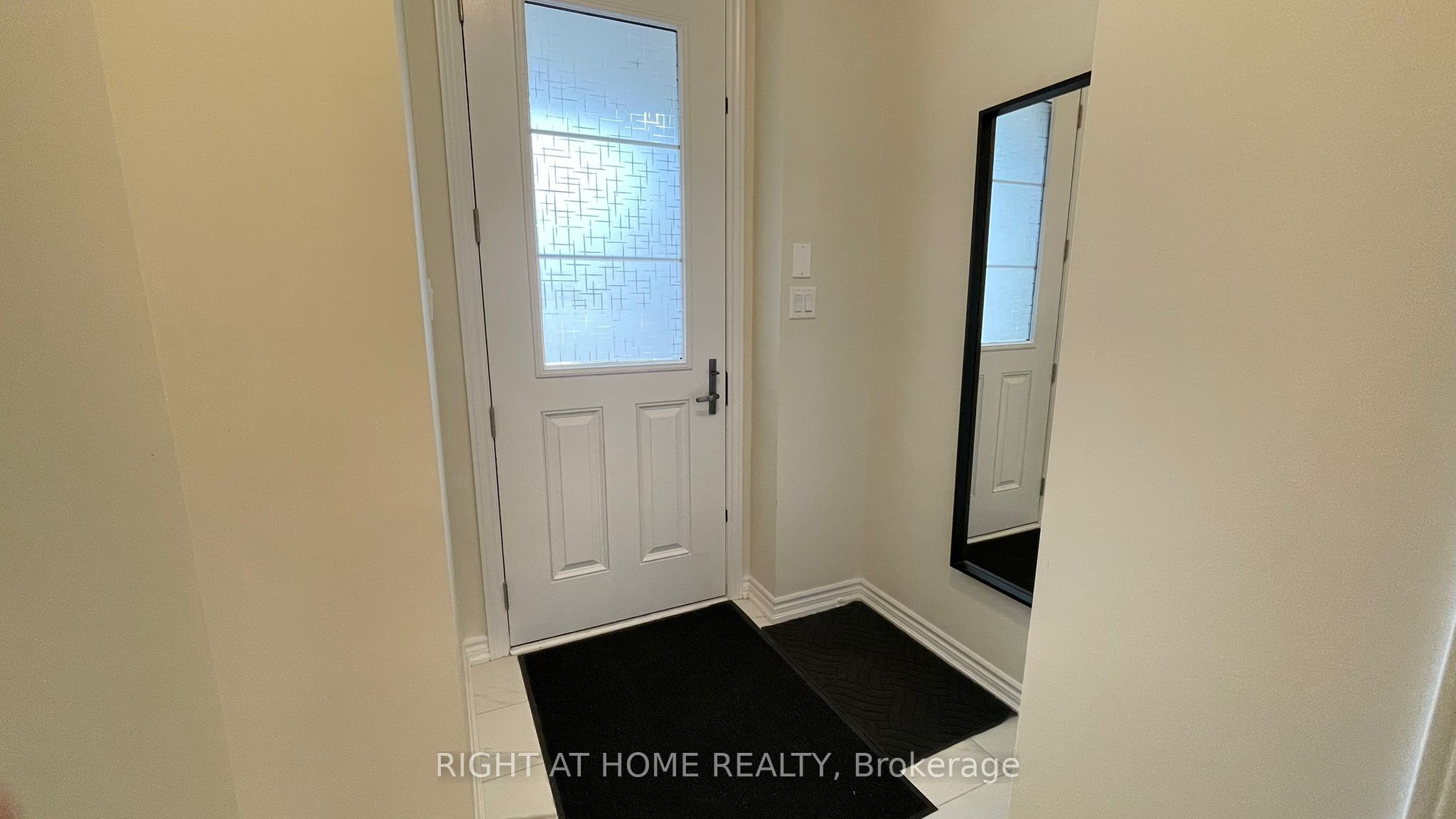 2090 Coppenwood Common