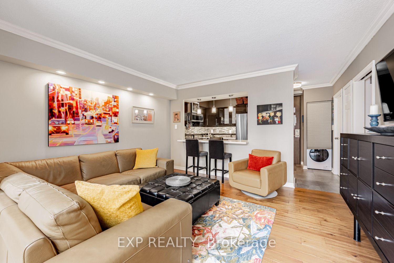 33 Harbour Square 2017