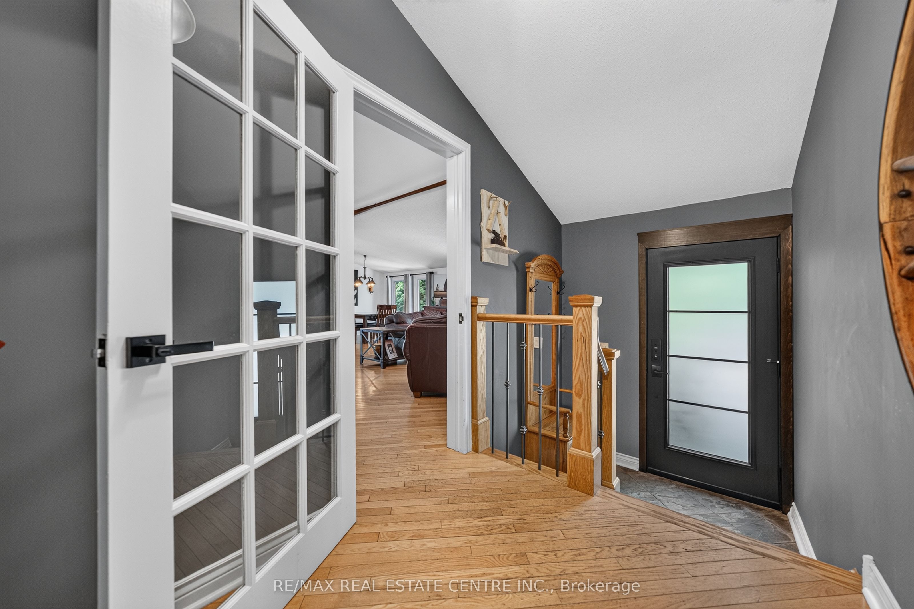 4905 Mapleview Crescent