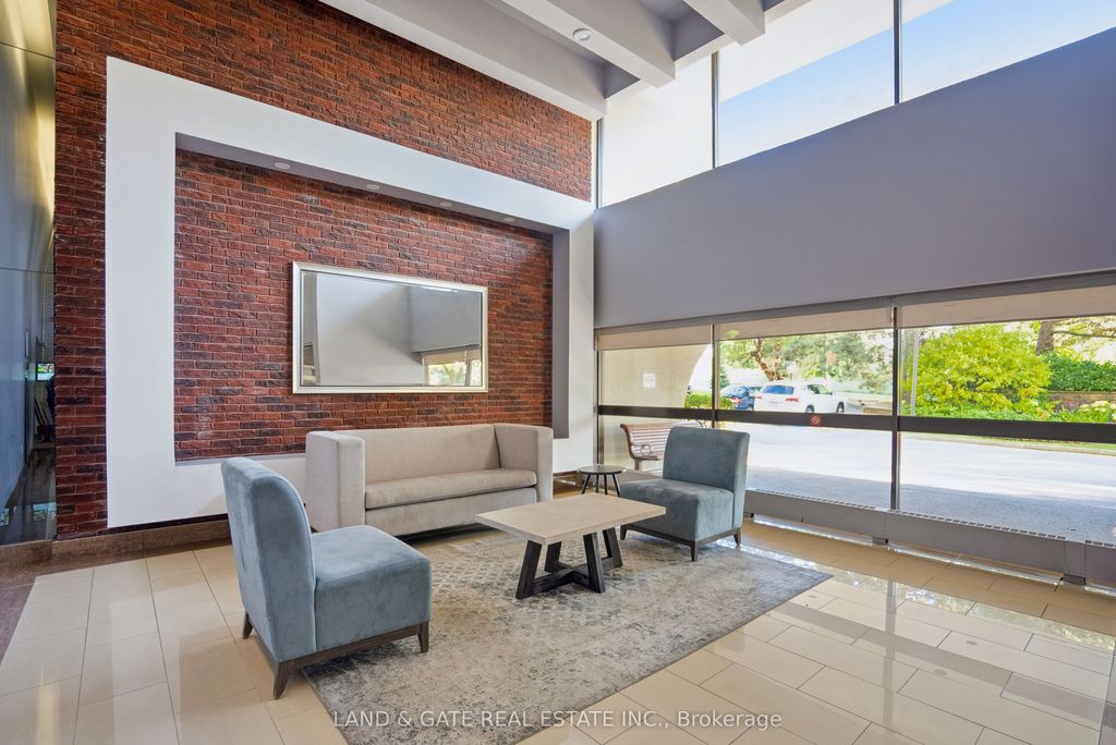 Photo of 260 Seneca Hill Drive #702, Toronto, ON M2J 4S6 (MLS # C12986028)