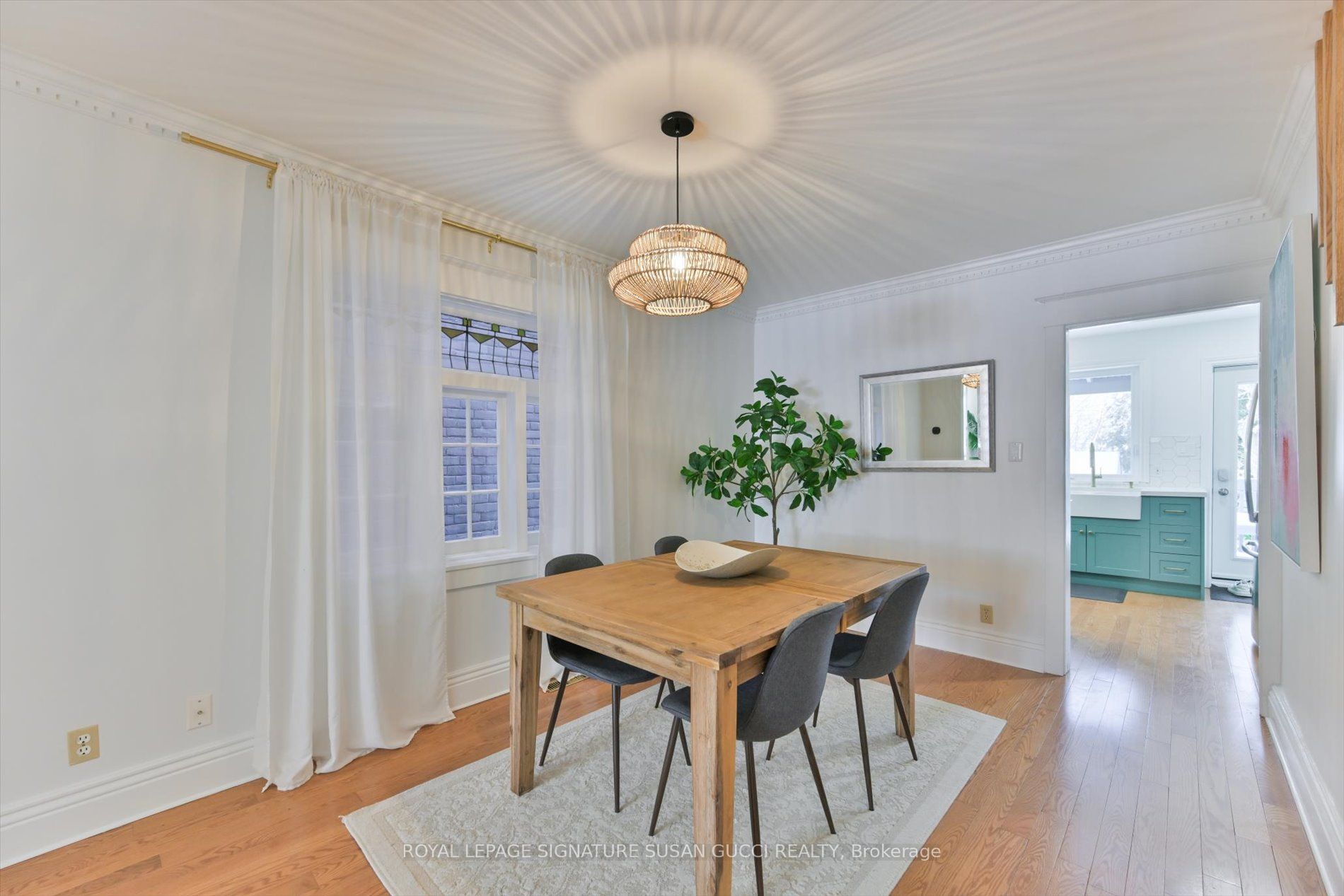 925 Greenwood Avenue