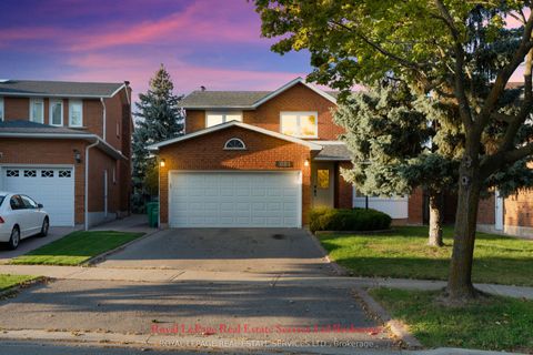 2088 Kempton Park Drive Mississauga ON L5M 2Y9