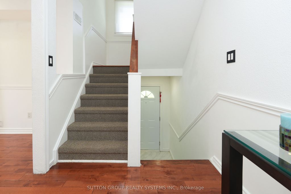 Photo of 6780 Formentera Avenue #29, Mississauga, ON L5N 2L1 (MLS # W13219856)