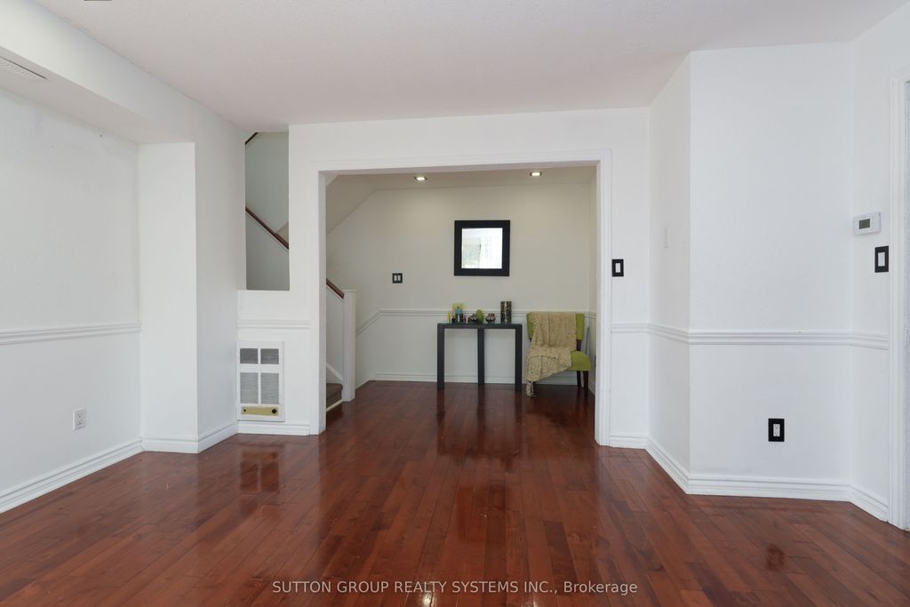 Photo of 6780 Formentera Avenue #29, Mississauga, ON L5N 2L1 (MLS # W13219856)