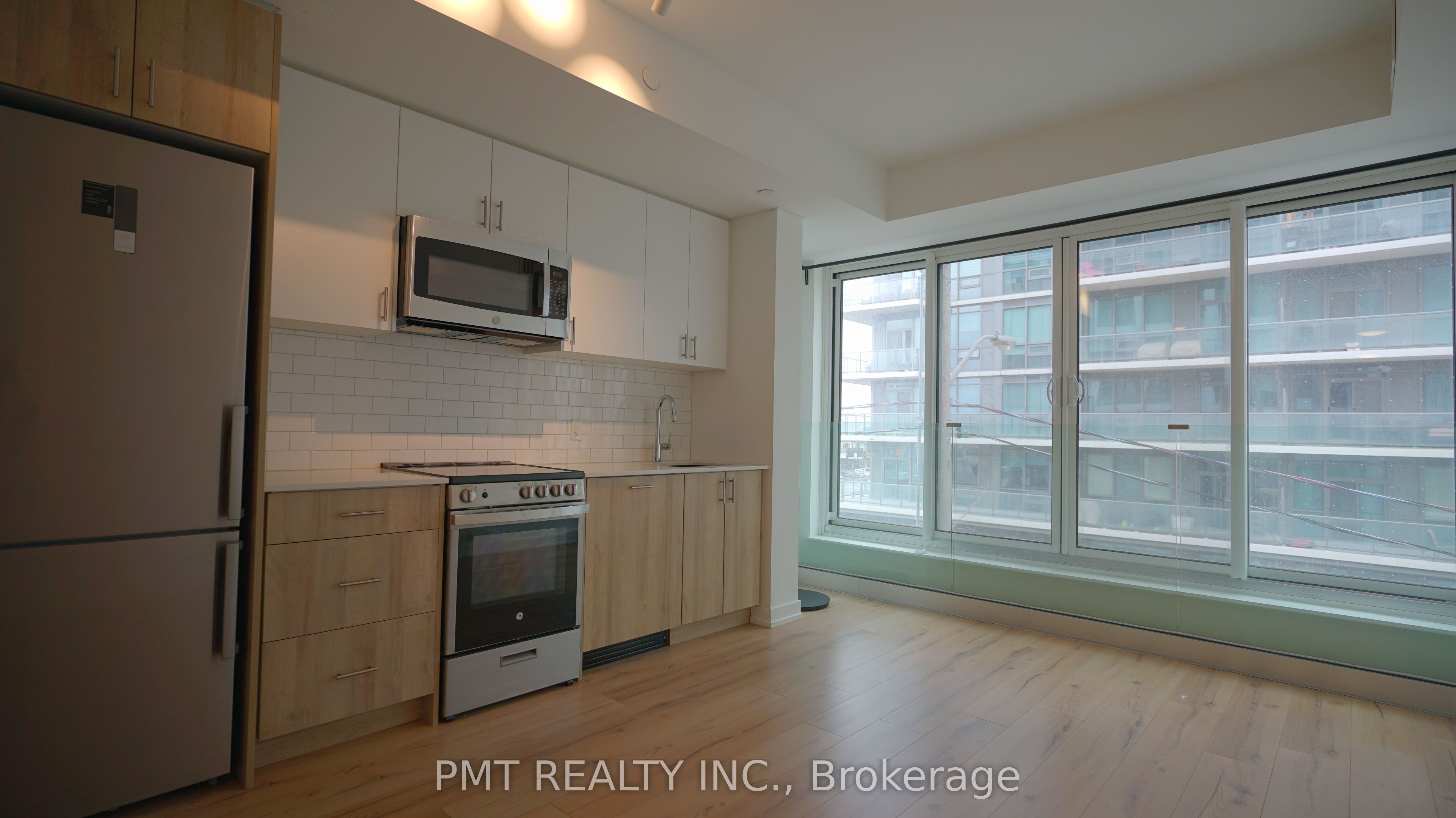 1195 The Queensway N/A 209