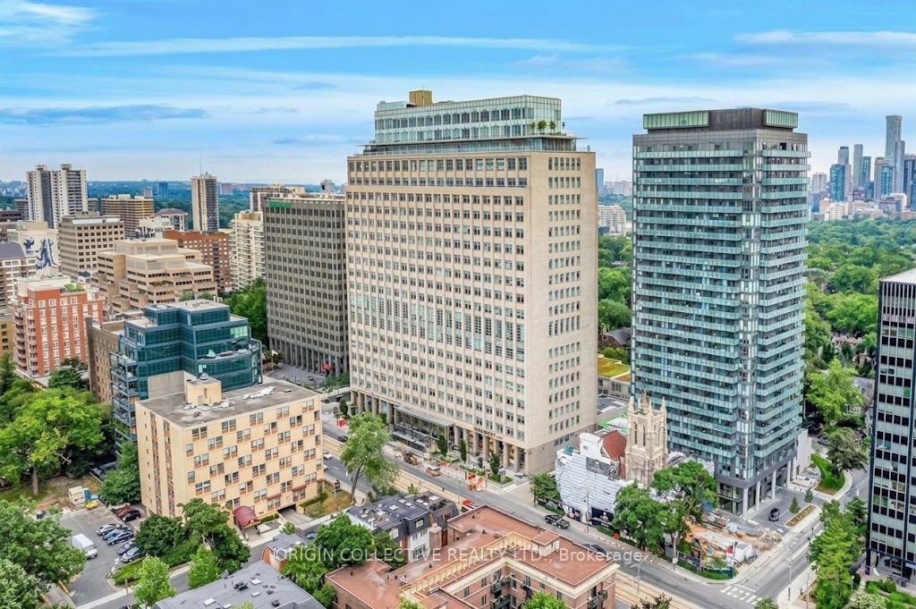 Photo of 111 St Clair Avenue W #405, Toronto, ON M4V 1N5 (MLS # C14107848)